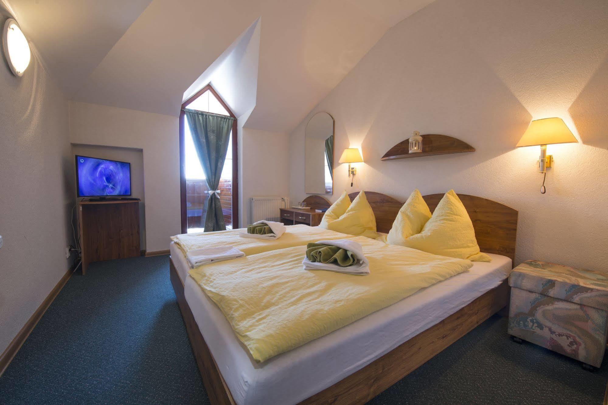Penzion Pleso Strbske Pleso Exterior photo